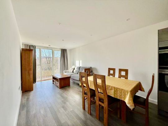 1 Bed Flat, Corbet Gardens, W3 - Photo 1