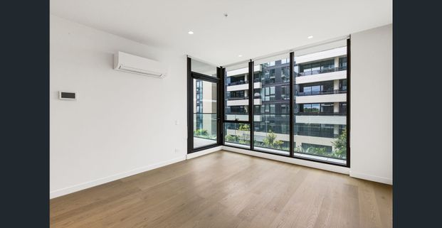 Brand-New Modern 2-Bed, 2-Bath Apartment in Moonee Valley Park - Photo 1