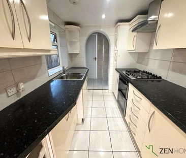 3 bedroom terraced house to rent - Photo 6