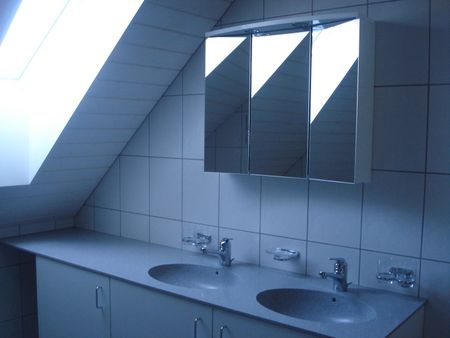 2.5 Zimmer, 70 m², 2. Stock - Foto 4