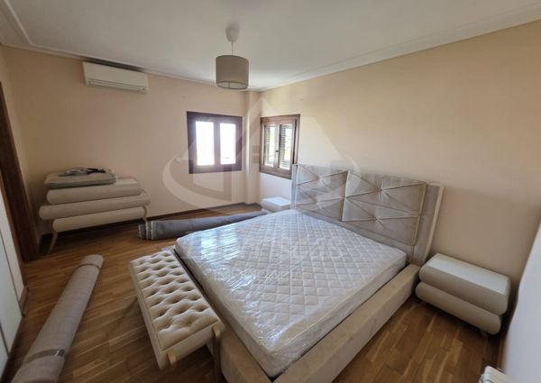 Apartamento T4 em Lisboa