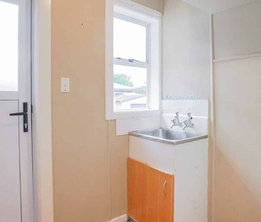 Three Bedroom Home - Photo 3