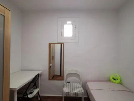 Piso en alquiler en Ciutat Vella - Foto 3