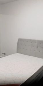 14 Defries Avenue, Sydney - Photo 3