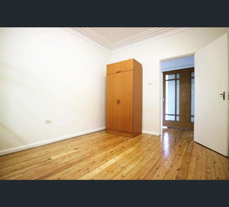 216 Burnett St, Parramatta, NSW 2150 - Photo 2