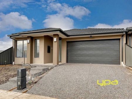 89 Debonair Parade, CRAIGIEBURN - Photo 3