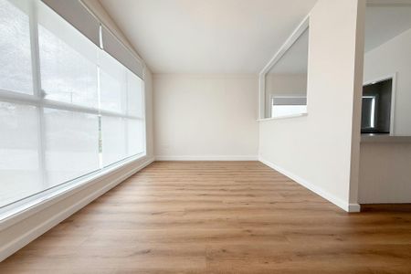 Modern Family Living - Photo 2