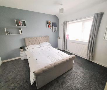 2 bedroom terraced house to rent - Photo 3