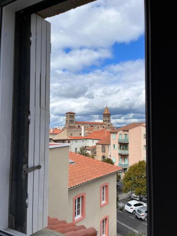 Location Appartement 2 pièces 47m² BRIOUDE 43100 - Photo 2