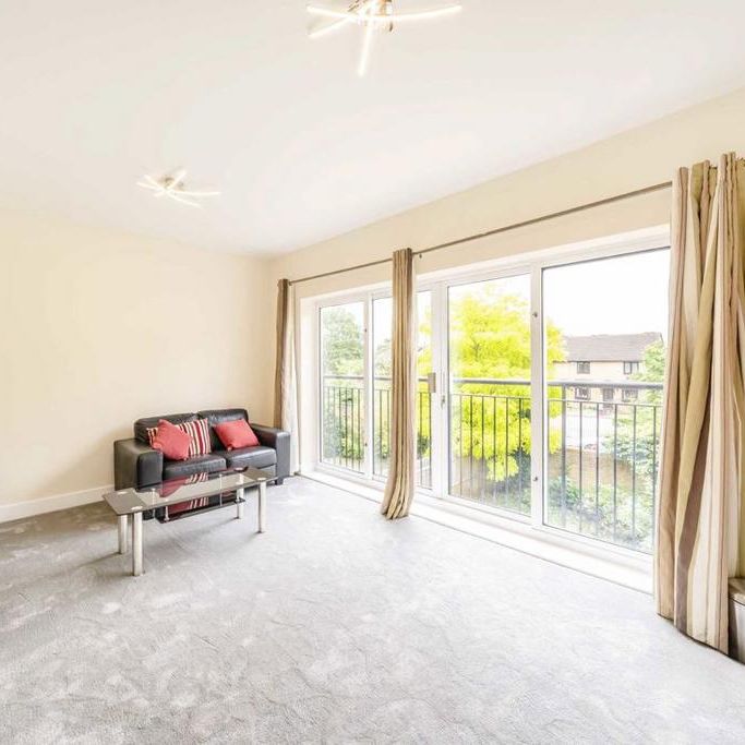 5 bedroom detached house to rent - Photo 1