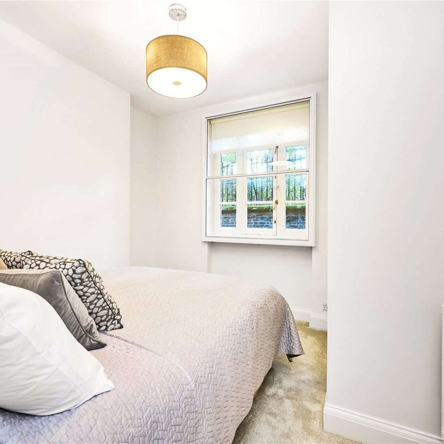 Double bedroom apartment close to Marylebone High Street. - Photo 1