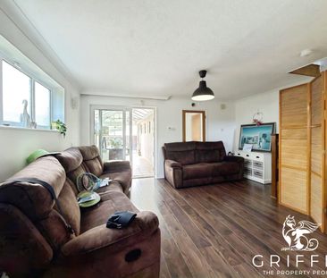 Bodell Close, Grays, RM16 - Photo 2
