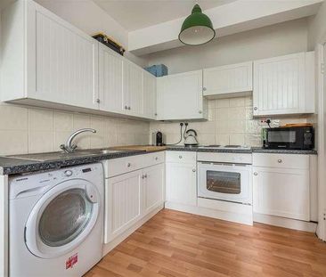 High Street Wanstead, Wanstead, E11 - Photo 5