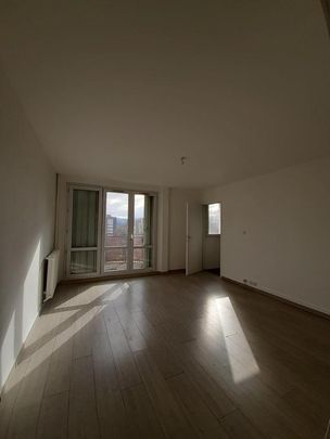 T5-25 RUE JEAN BART 38100 GRENOBLE - Photo 1