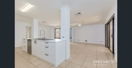 Stunning Family Home! - Photo 3