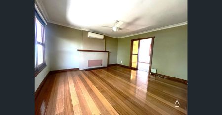 For Lease – 3 Bedroom Home with a Large double garage in Summerhill, TAS - Photo 3