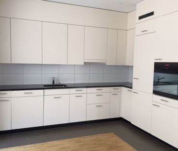 1 Zimmer, 47 m², 3. Stock - Photo 2