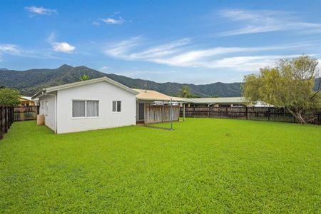 Low Maintenance Home – Fenced Backyard - Photo 2