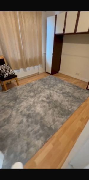 Room to let in shared house- Dagenham - Photo 1