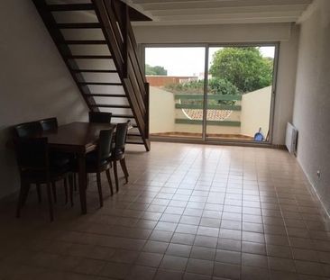 Location Appartement P2 En duplex Marseillan - Photo 1