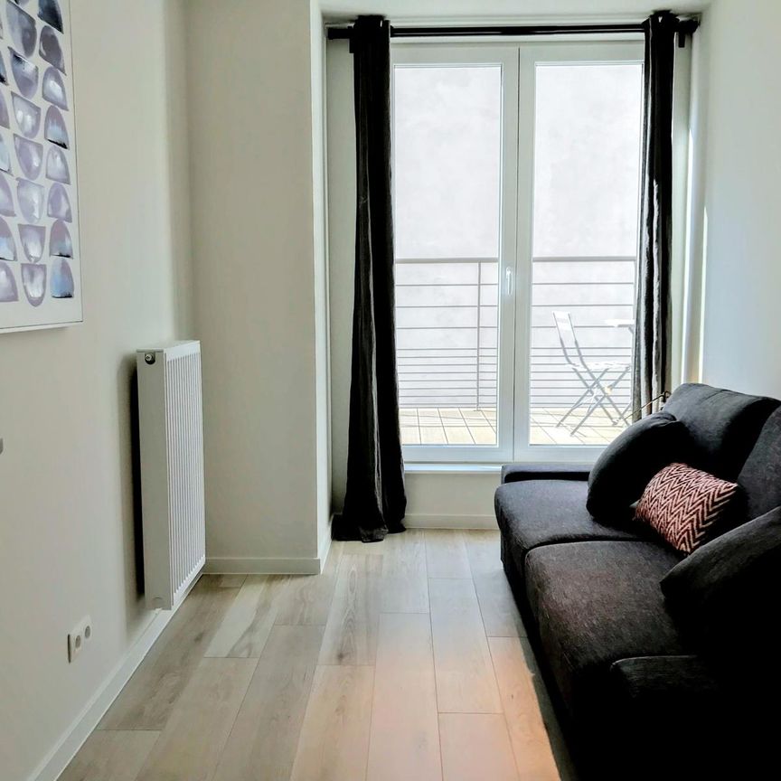 Flat - for rent - Photo 1