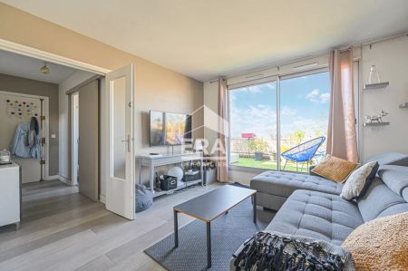 Appartement Paris 2 pièce(s) Vue de PARIS - Photo 2