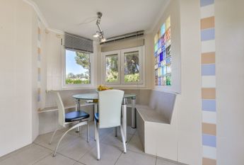 FOR RENT VILLA MORAIRA with 4 bedrooms for LONG TERM NEAR THE BEACH AND THE CITY