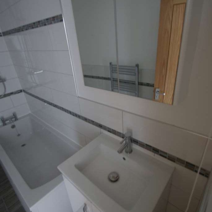 Pall Mall, Leigh On Sea - Photo 1