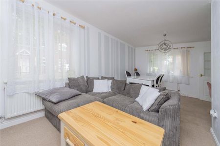 3 bedroom end of terrace house to rent - Photo 5