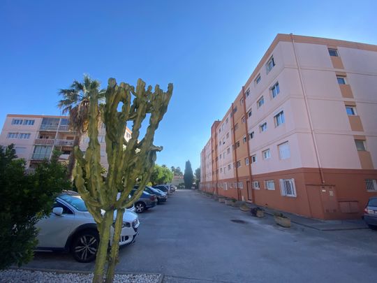 HYERES GARE - type 2 - Photo 1