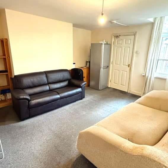 6 bedroom house share to rent - Photo 1