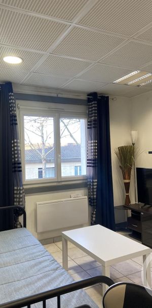 Location Appartement 1 pièce 20m² MONT DE MARSAN 40000 - Photo 1