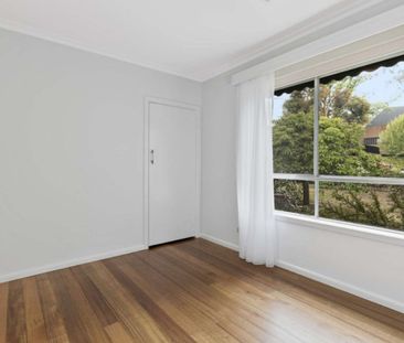 1/9 Iramoo Street, Balwyn - Photo 3