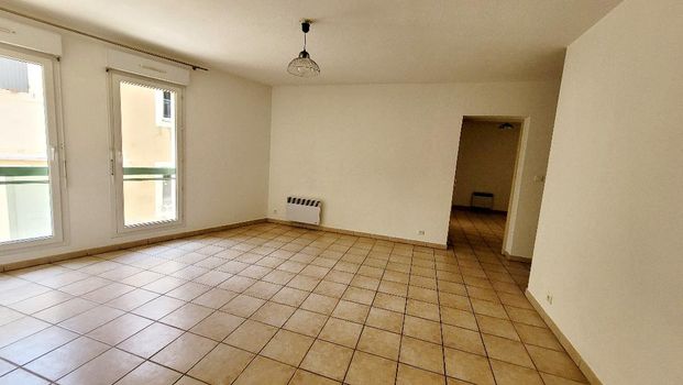 Location Appartement 2 pièces 51m² ORANGE 84100 - Photo 1