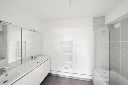 Location Appartement 4 pièces 90m² BORDEAUX 33100 - Photo 4