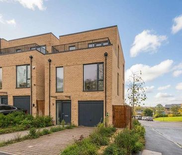 Henry Darlot Drive, Mill Hill East, NW7 - Photo 2