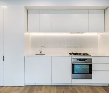 Charming 2 Bedroom Apartment in Great Location! - Photo 6