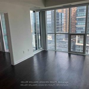 Yonge St/Sheppard Ave Luxurious 1Bdrm +Den Flr To CeilingWindows - Photo 2