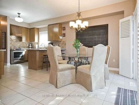 For Lease - 125 Timber Valley Avenue, Richmond Hill, Ontario - Photo 4