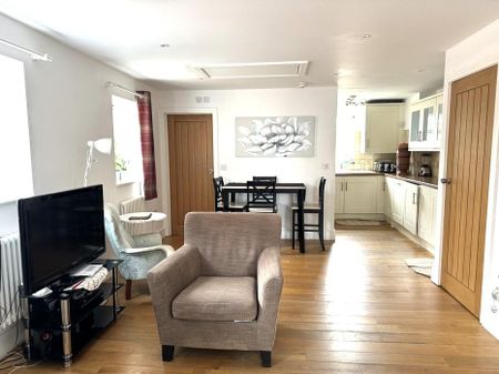 1 bedroom maisonette to rent - Photo 2