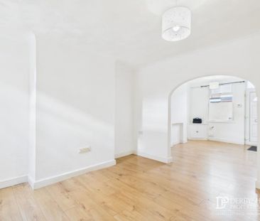 2 Bedroom Terraced House - Photo 5