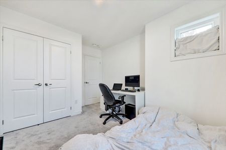 For Lease - 35 Peter Hogg Court, Whitby, Ontario - Photo 5