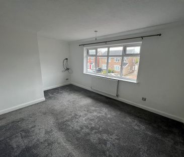 2 bedroom semi-detached house to rent - Photo 5