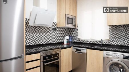 madrid, Community of Madrid 28011 - Photo 5