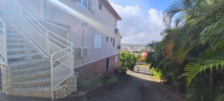 Appartement T3 avec vue mer - FORT DE FRANCE - Photo 4