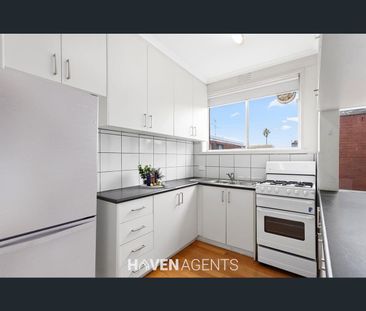 7/6 Wave Street, Elwood, Vic 3184 - Photo 2