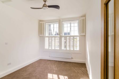 The Coachworks - Photo 2