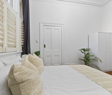 Redfern - Photo 3