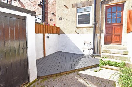 2 bedroom terraced house to rent - Photo 5