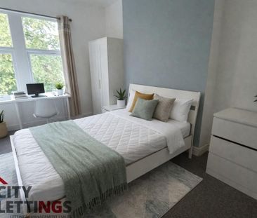 3 bedroom flat to rent - Photo 3